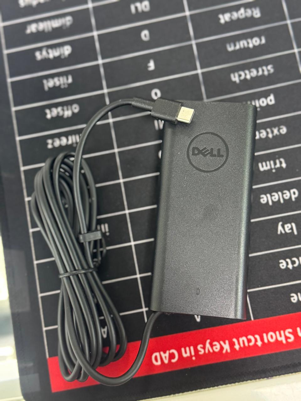Dell type C adapter 65W Dell type C adapter 65w - Image 1